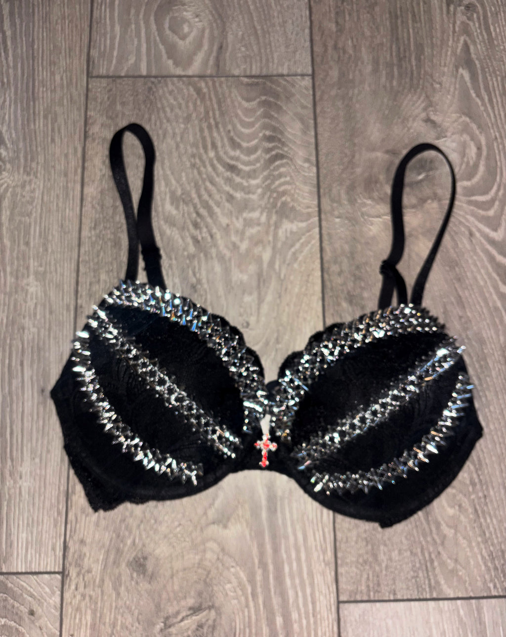 (More sizes) Triple Spiked black Y2K (with cross) push up bra