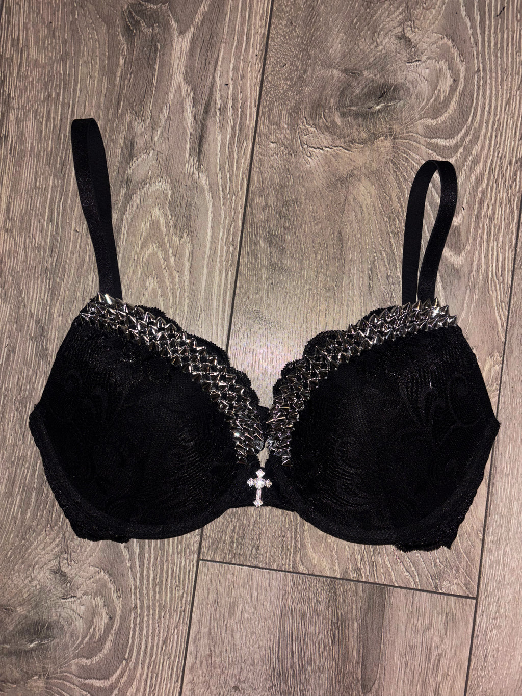 (More sizes) black Y2K single strip (with cross) spiked push up bra