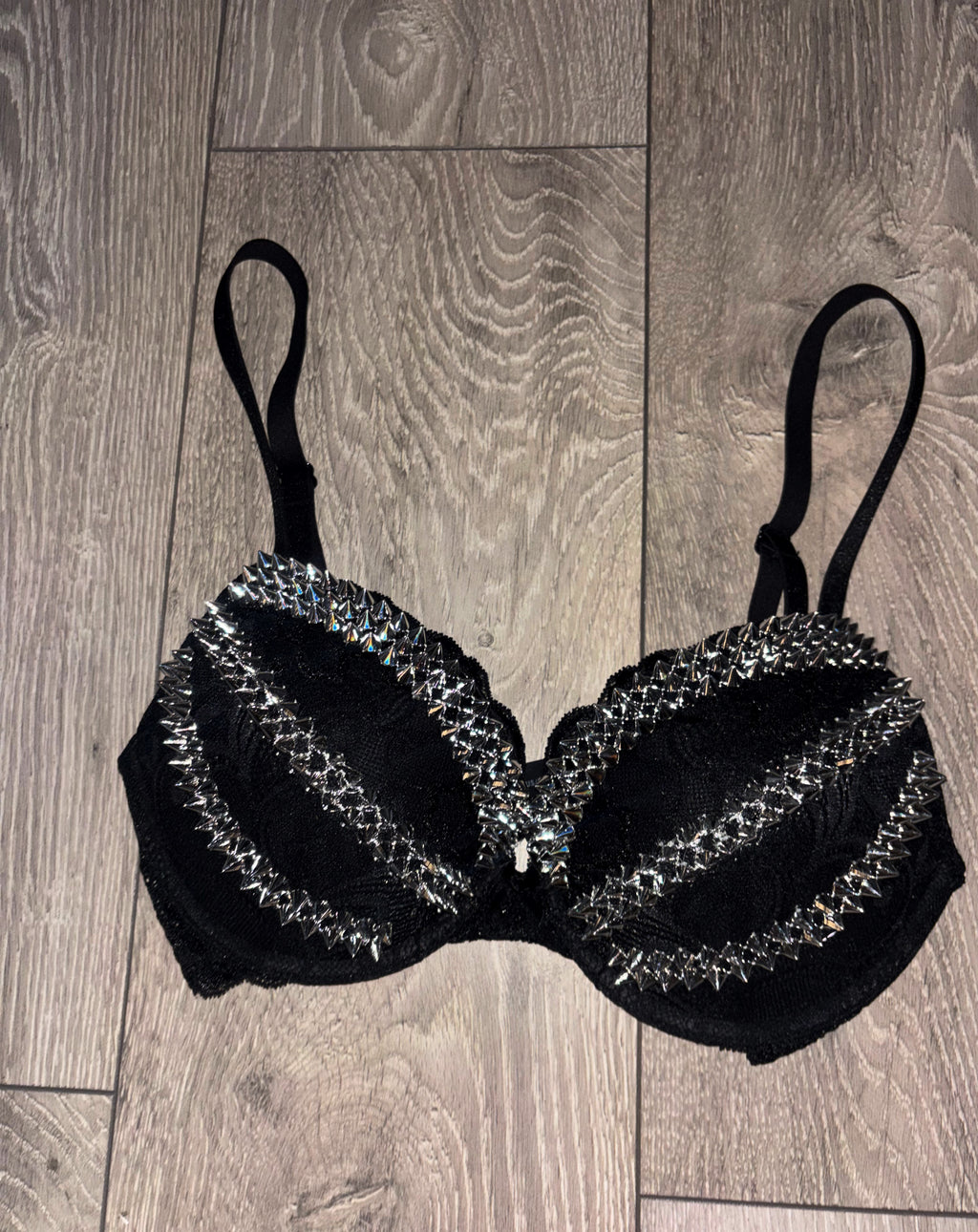 (More sizes) Triple Spiked black Y2K (without cross) push up bra