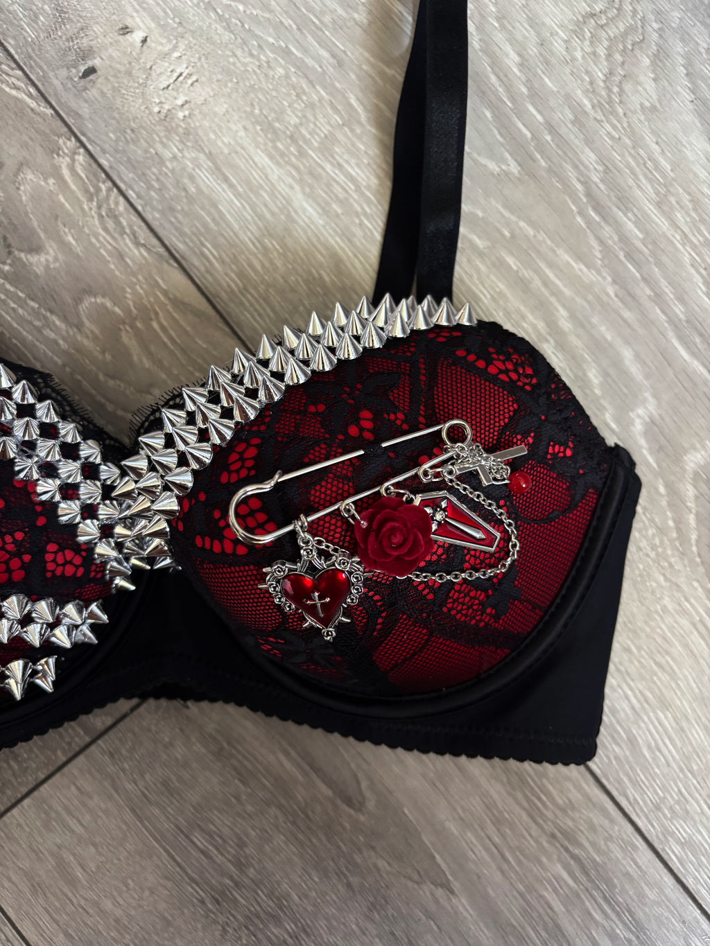 The Eternal Romance Spiked adjustable gothic pin (no cross) push up bra