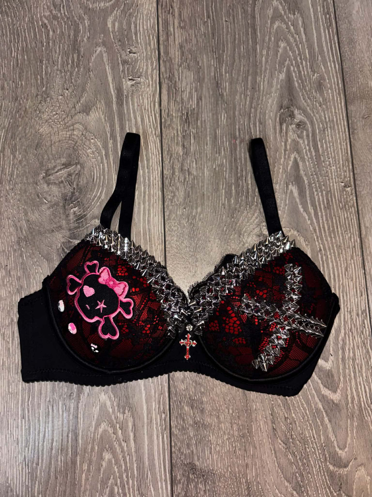 Red Skull Crush Spiked (with cross) push up bra