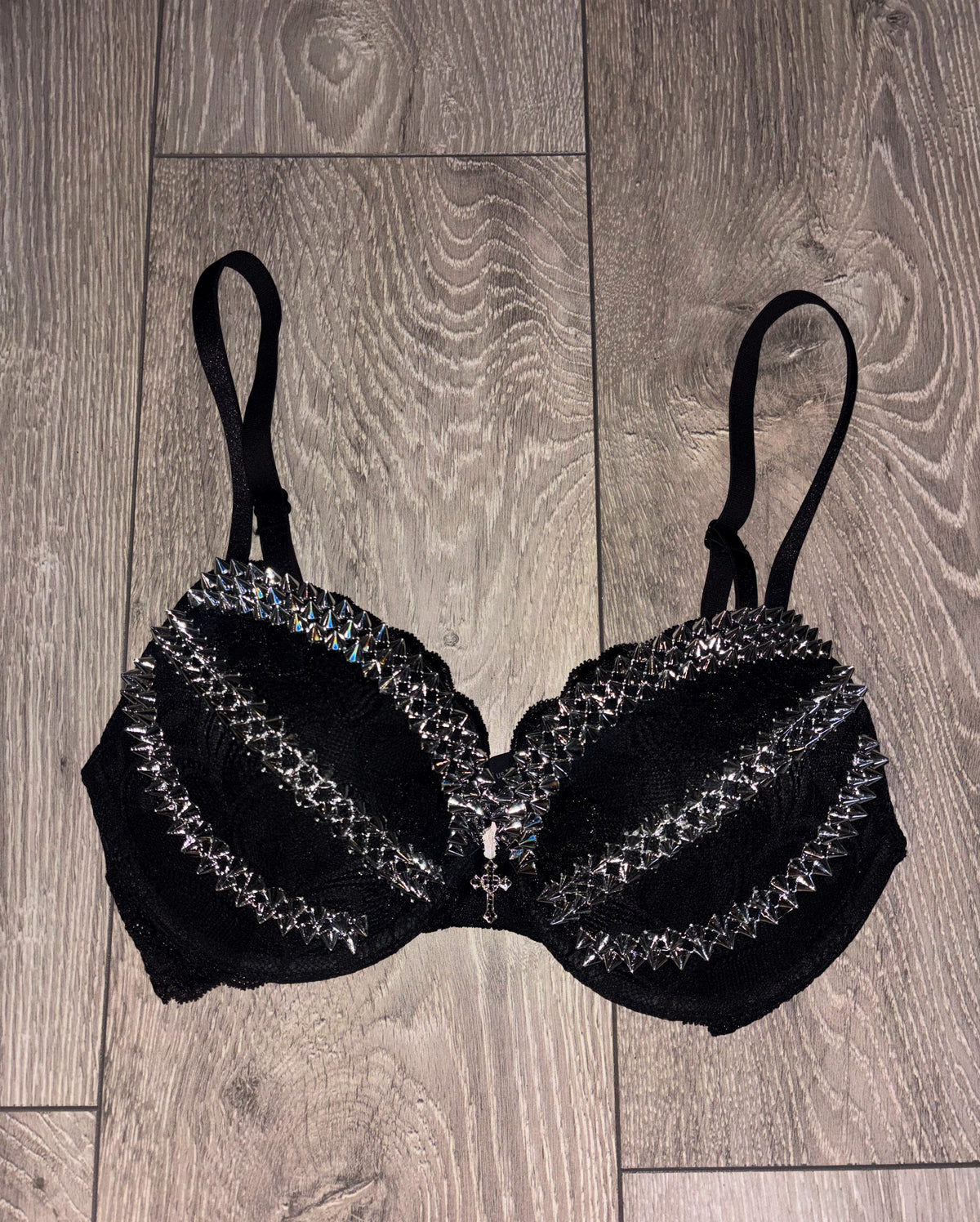 (More sizes) Triple Spiked black Y2K (with cross) push up bra