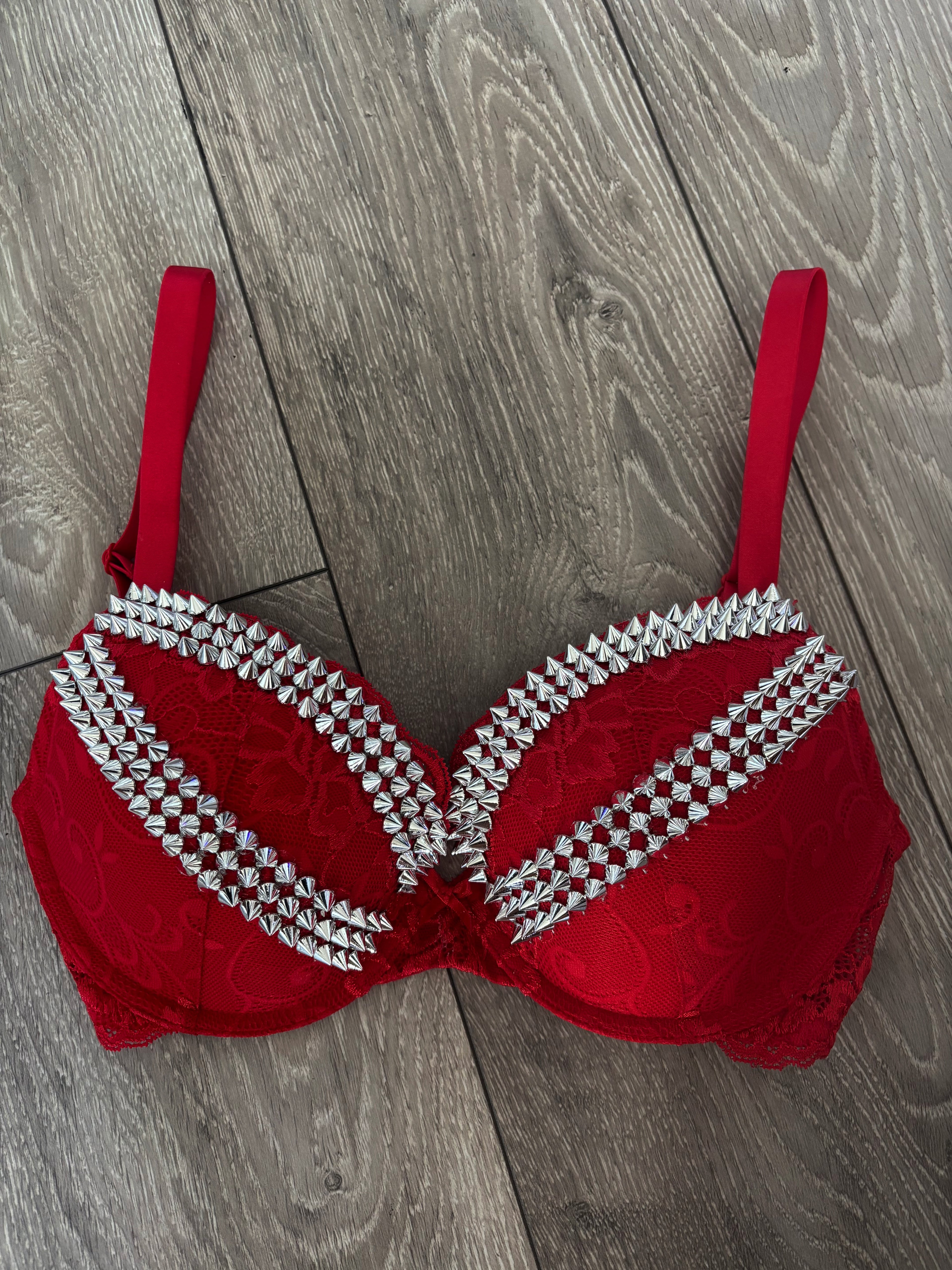 (More sizes) Red Y2K (no cross) spiked push up bra