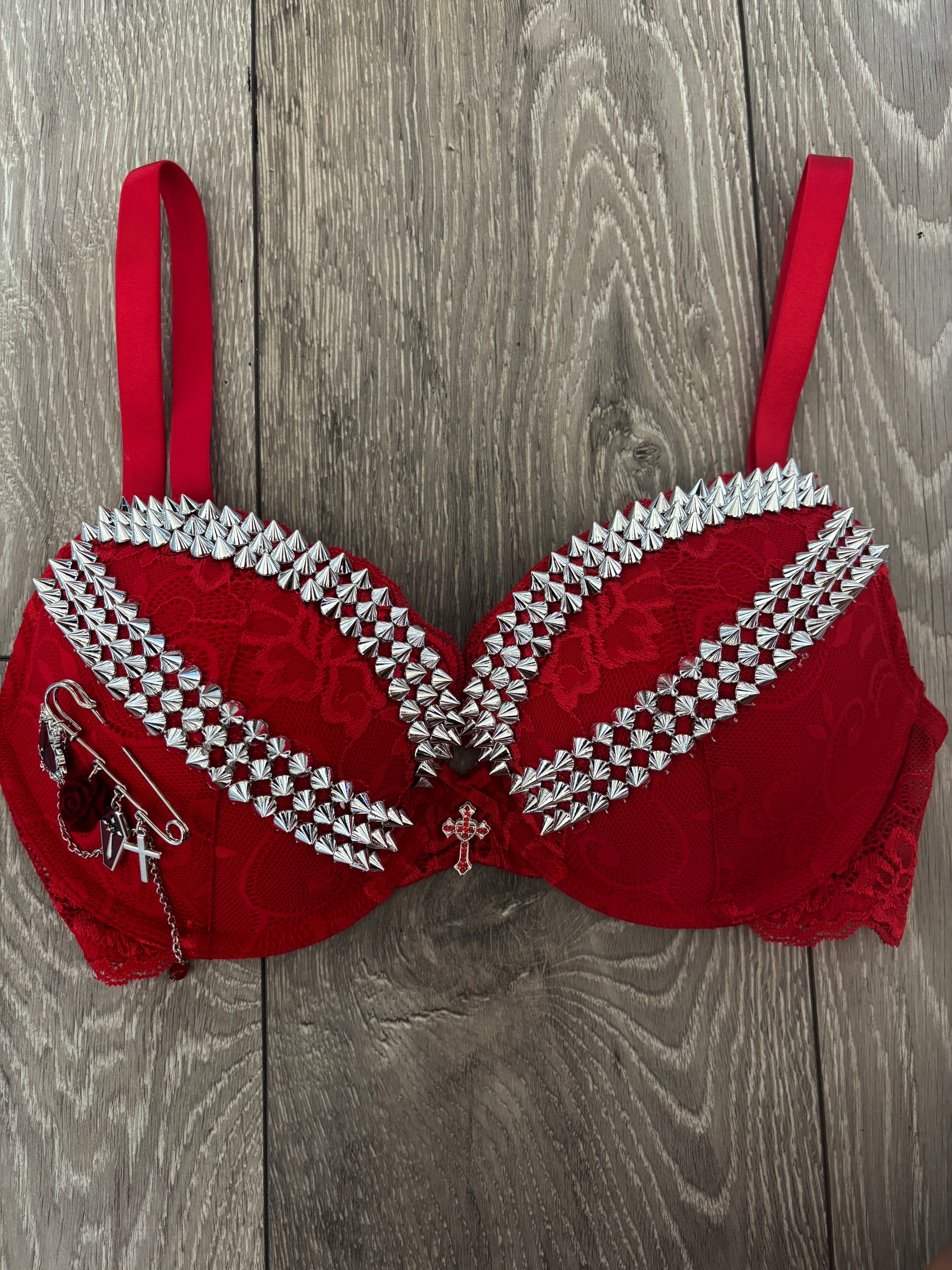 The Devil rosé spiked push up bra