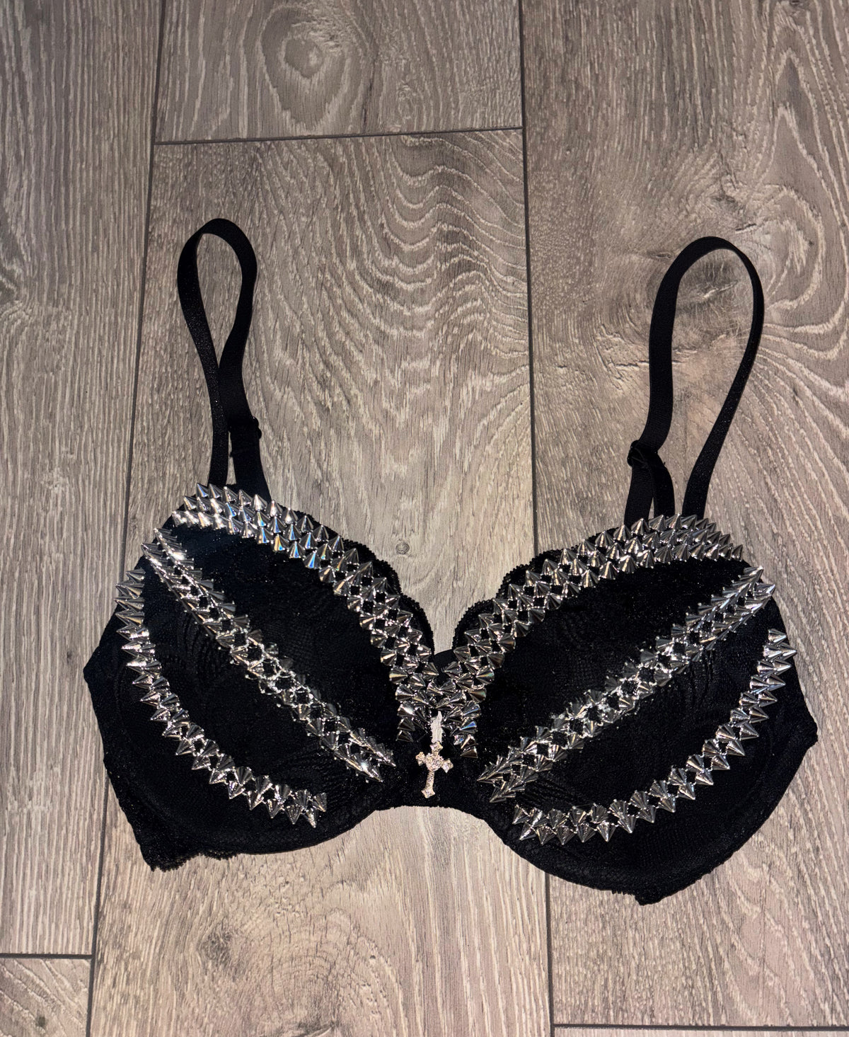 (More sizes) Triple Spiked black Y2K (with cross) push up bra