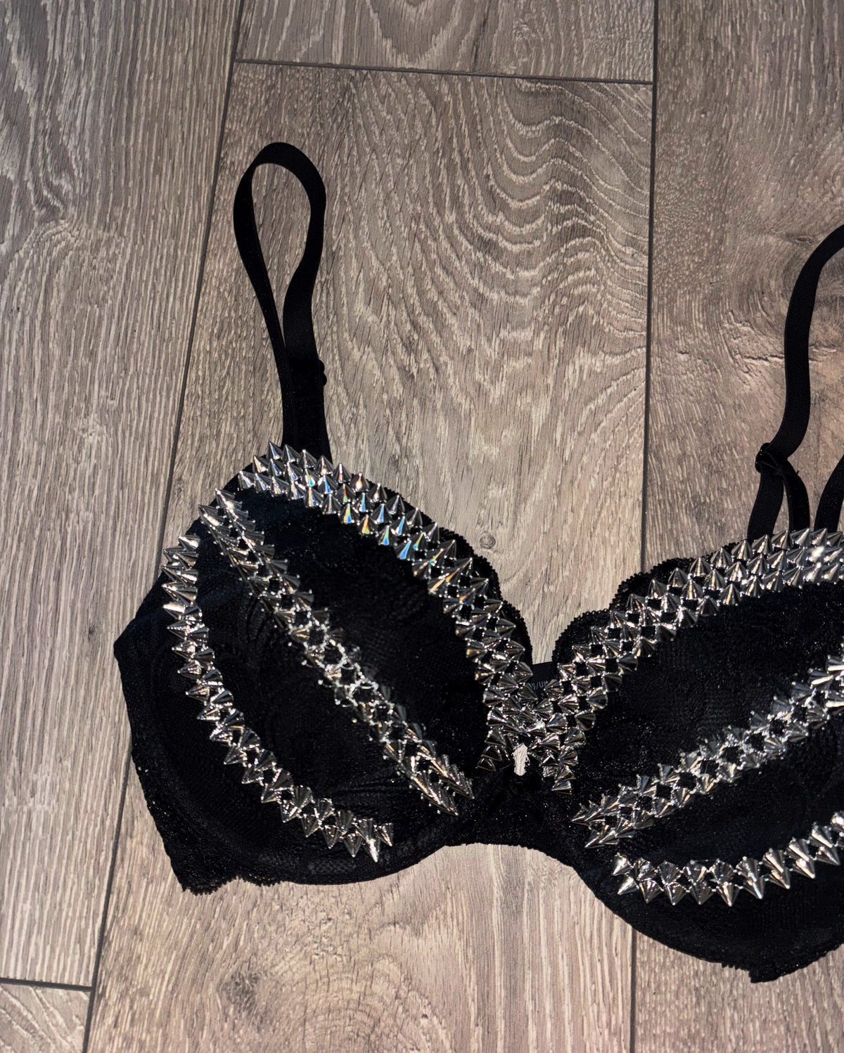(More sizes) Triple Spiked black Y2K (without cross) push up bra