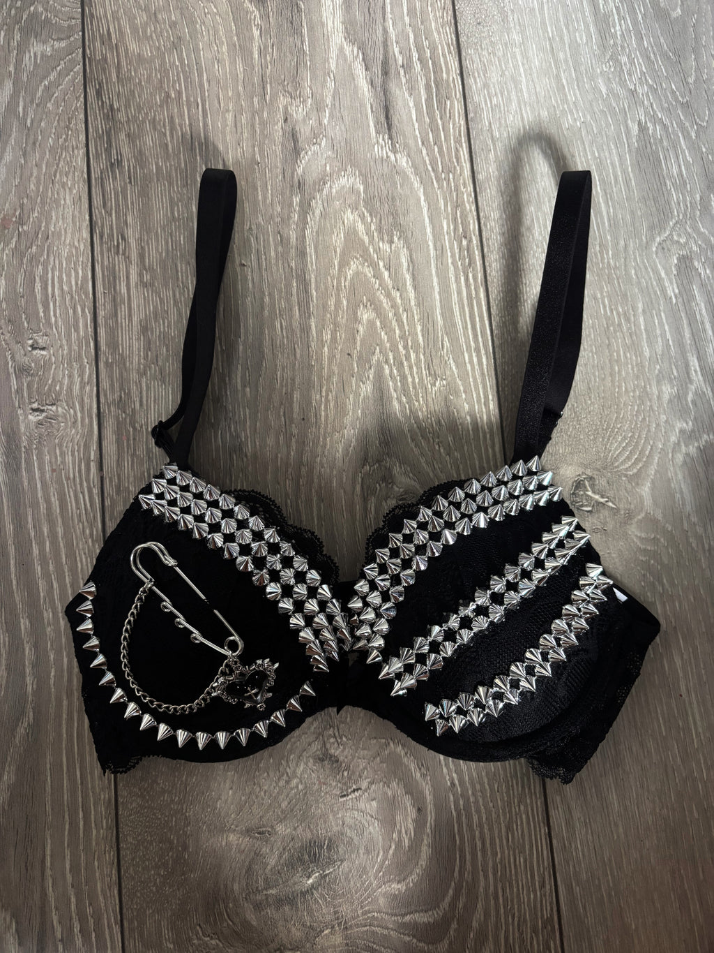 The Black Swan (More Sizes) (without cross) Spiked push up bra