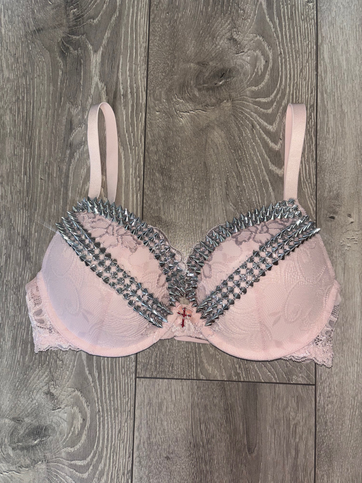 (More sizes) Light Pink Y2K Spiked push up bra (with cross)