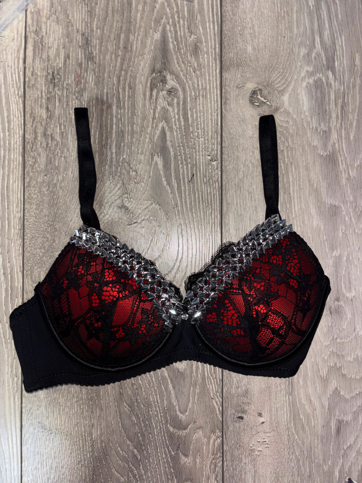 Red Single Strip Spiked (no cross) push up bra