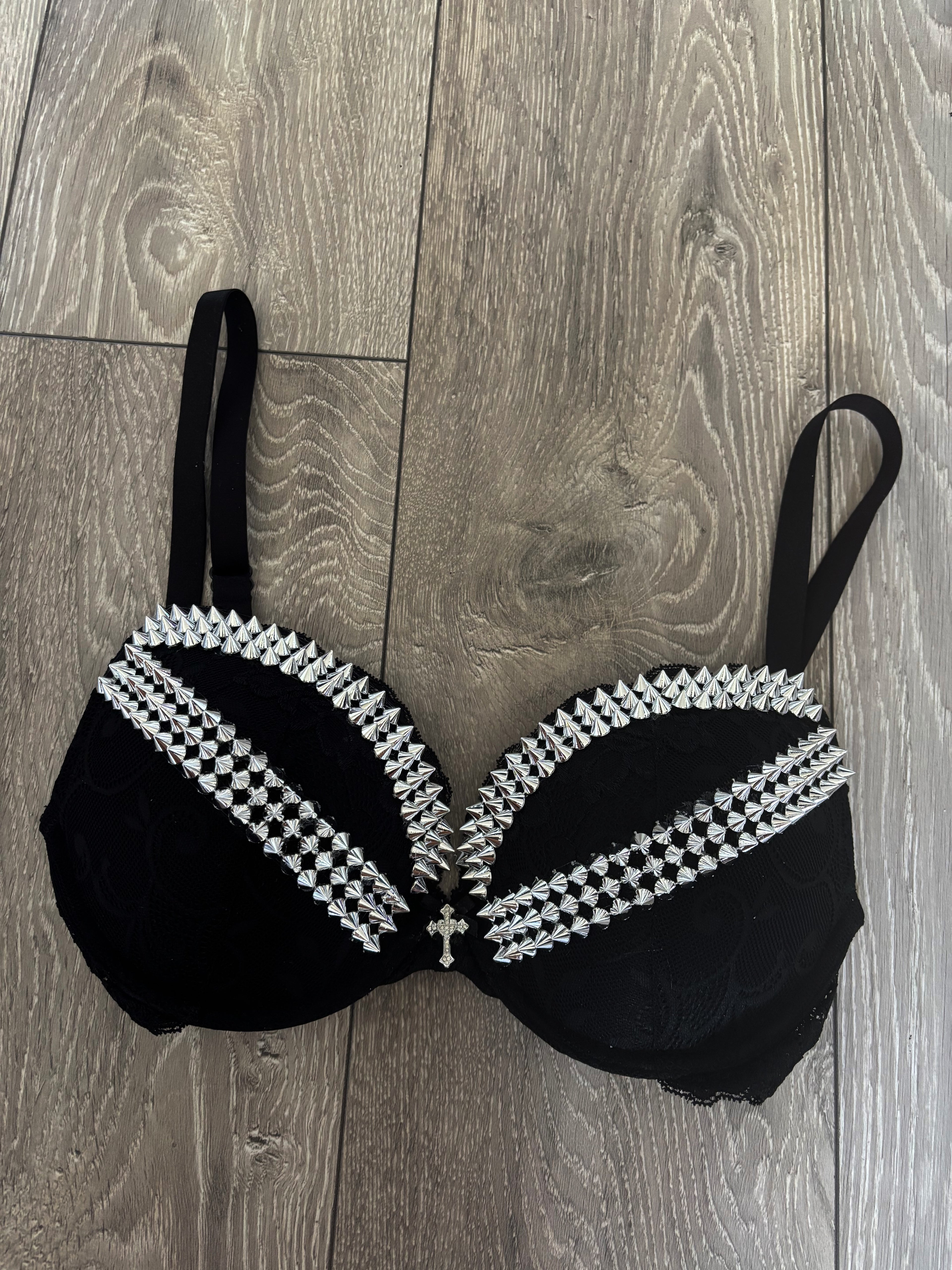 (More sizes) black Y2K (with cross) spiked push up bra