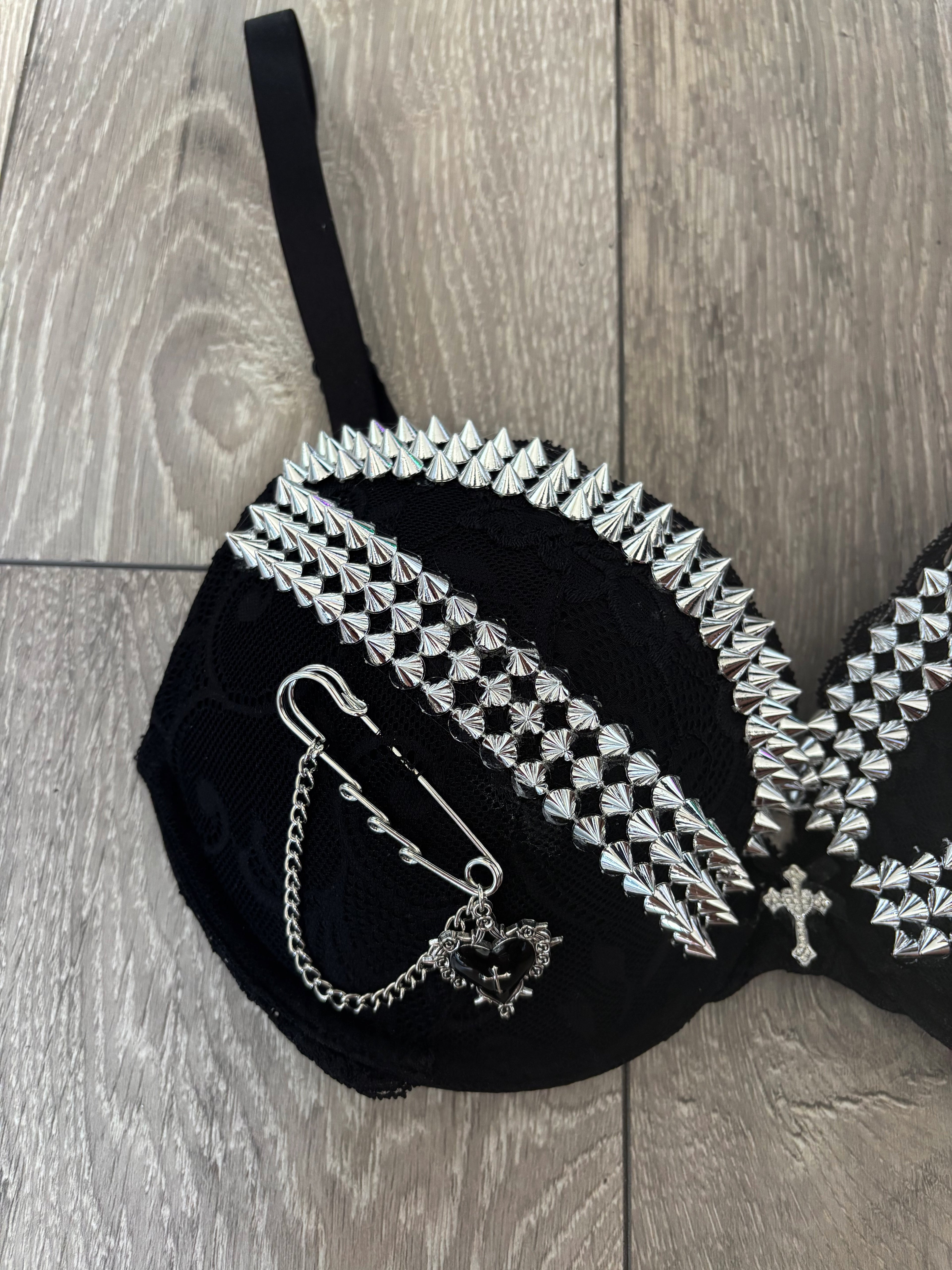 The Black Swan 2 Spiked push up bra