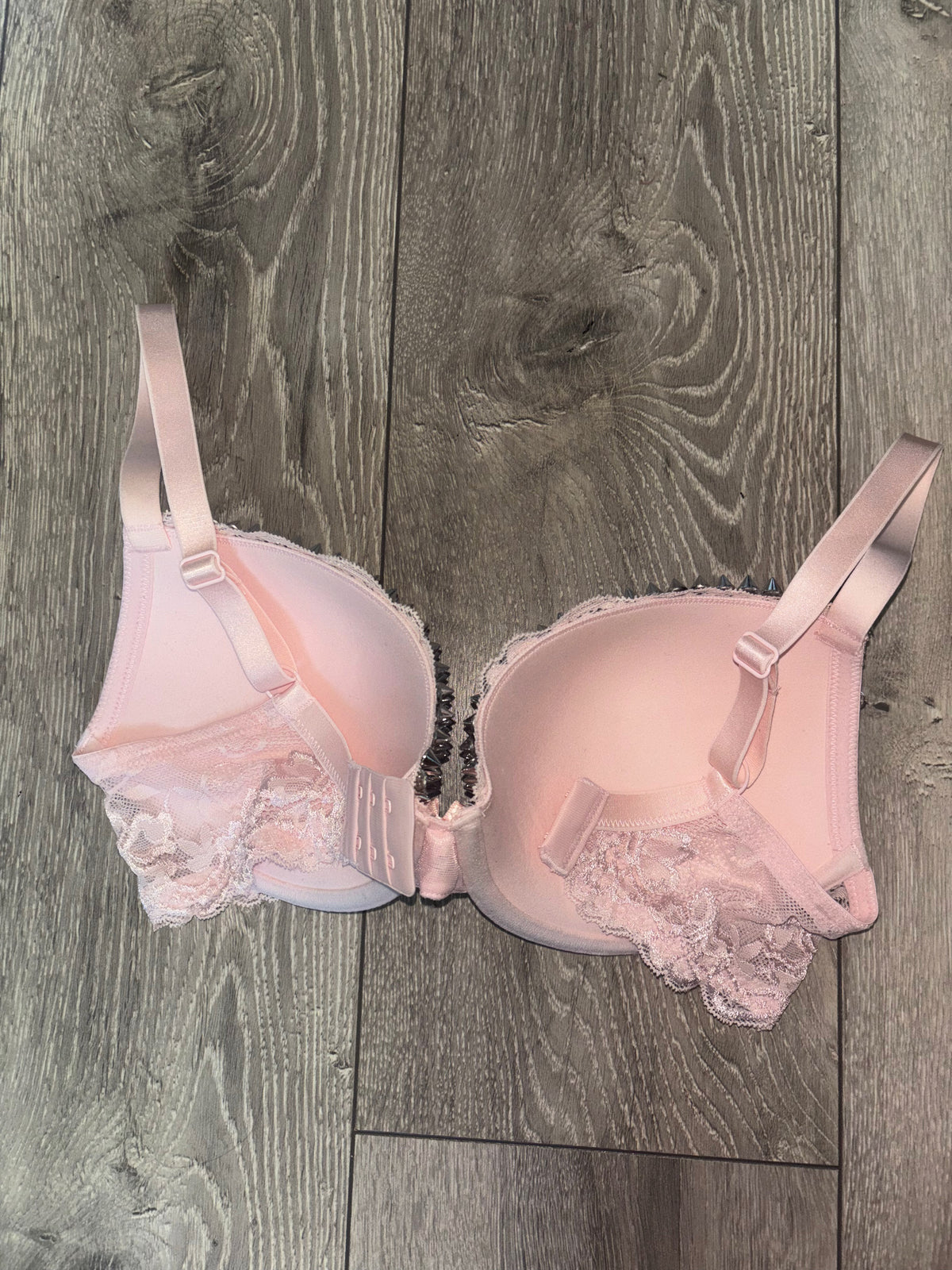 (More sizes) Light Pink Y2K Spiked push up bra (no cross)