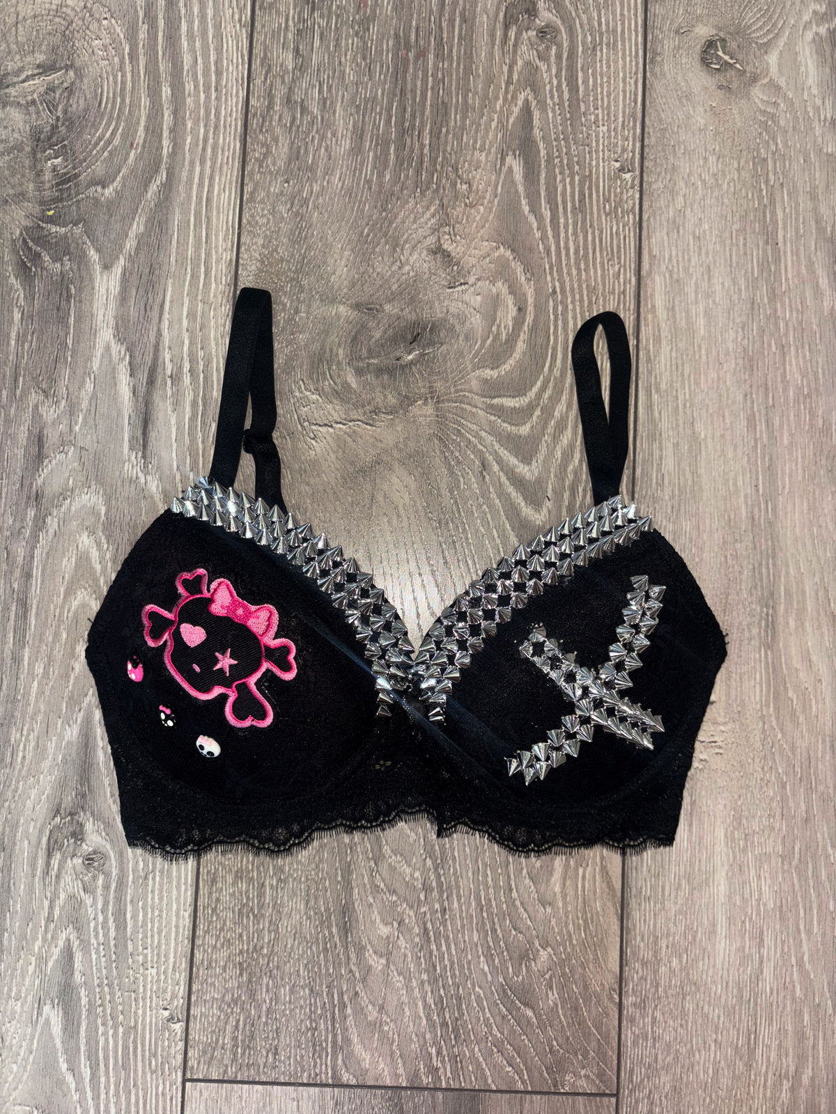 Black Skull Crush Spiked (no cross) push up bra