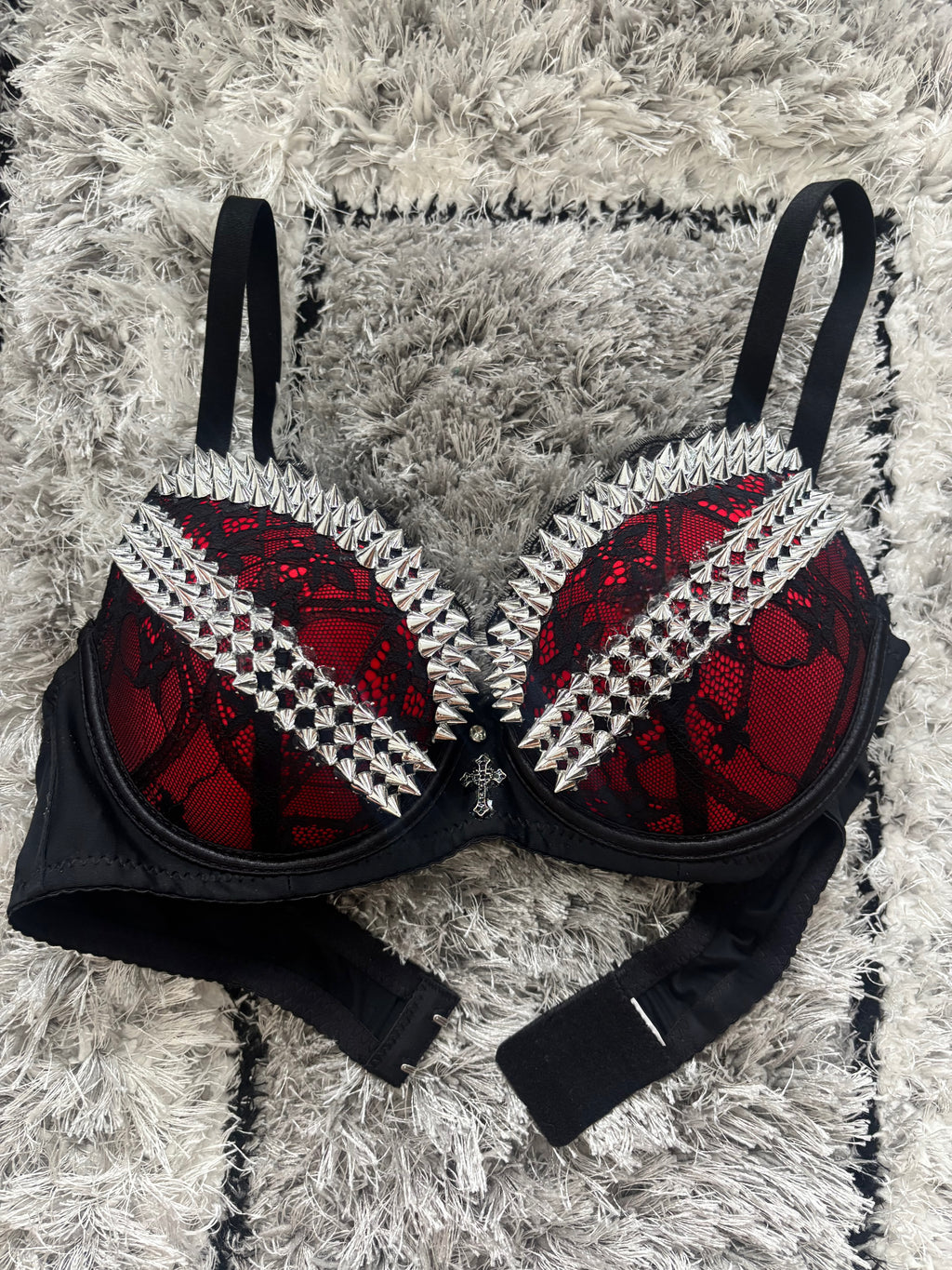 Red and black Y2K (with cross) Spiked push up bra