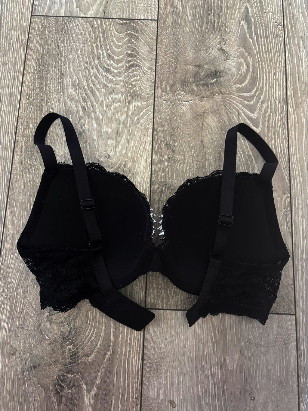 (More sizes) black Y2K single strip (with cross) spiked push up bra