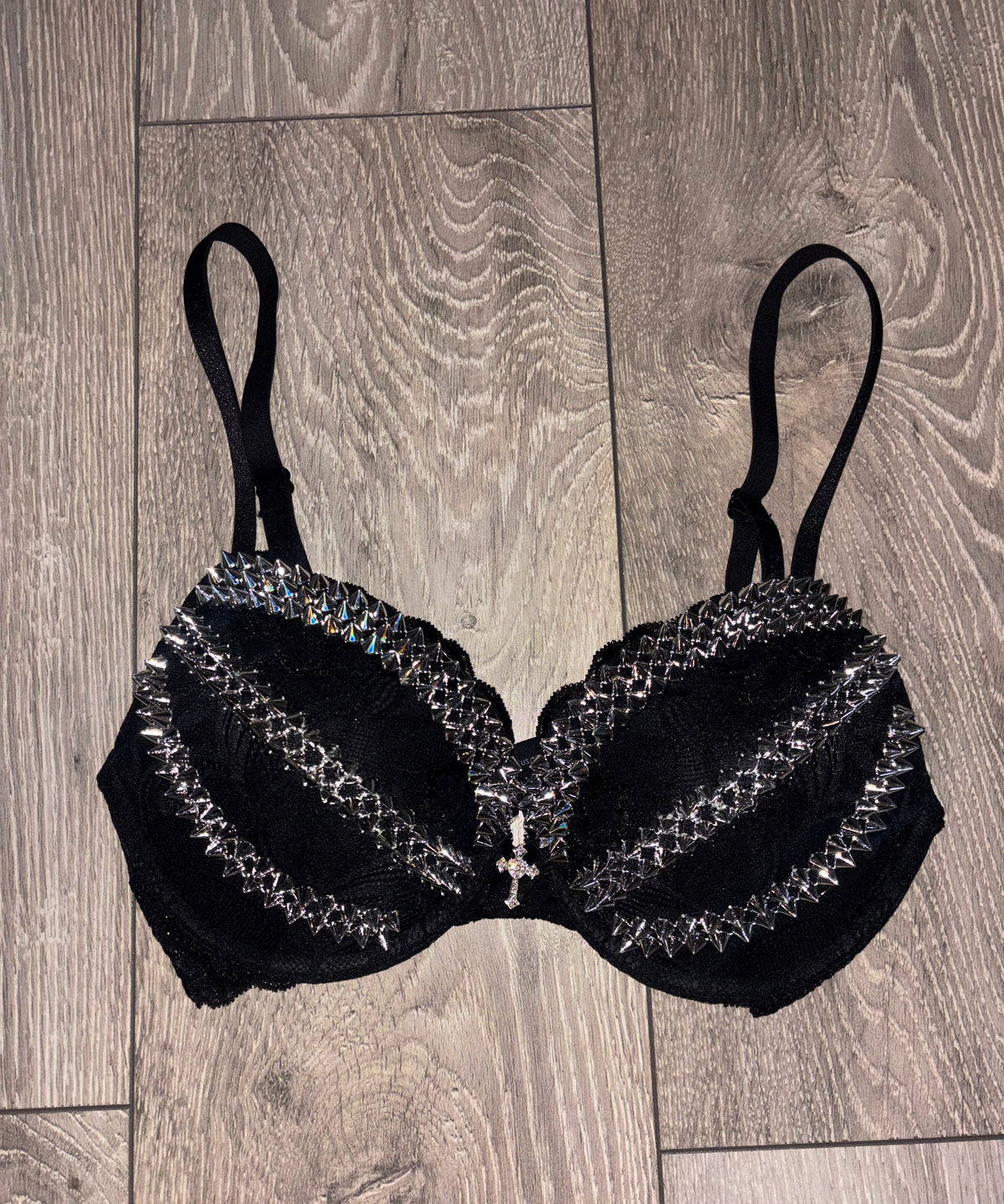 (More sizes) Triple Spiked black Y2K (with cross) push up bra