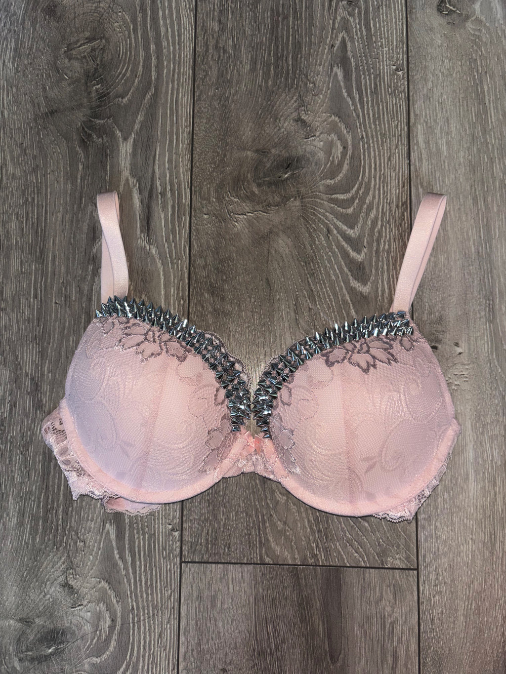 (More sizes) Light Pink Y2K Single Strip Spiked push up bra (no cross)