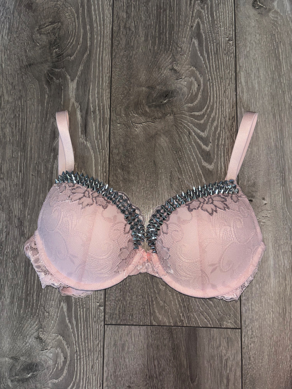 (More sizes) Light Pink Y2K Single Strip Spiked push up bra (no cross)