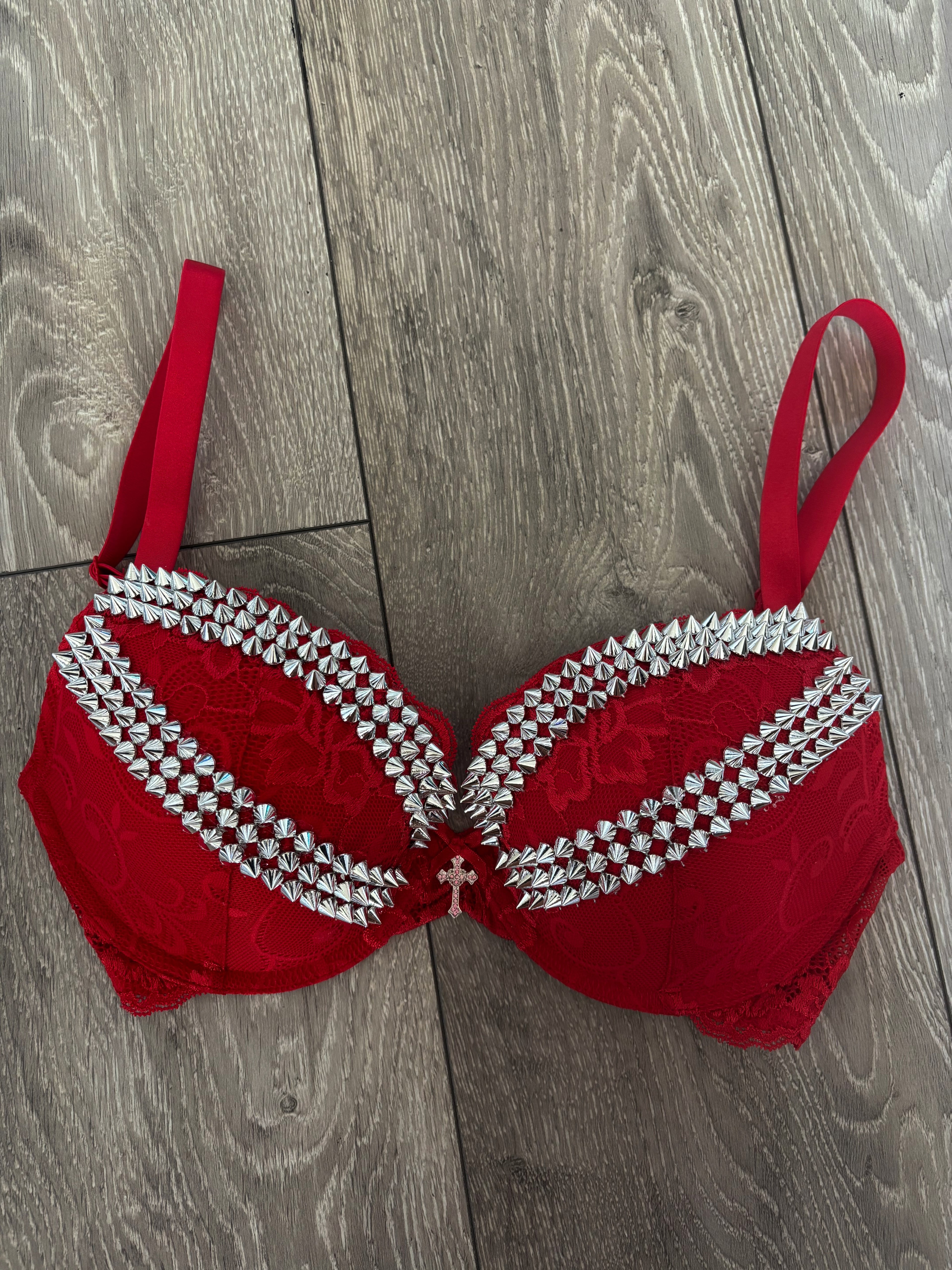 (More sizes) Red Y2K (with cross) spiked push up bra