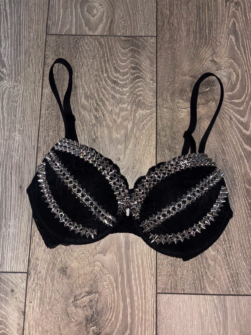 (More sizes) Triple Spiked black Y2K (without cross) push up bra