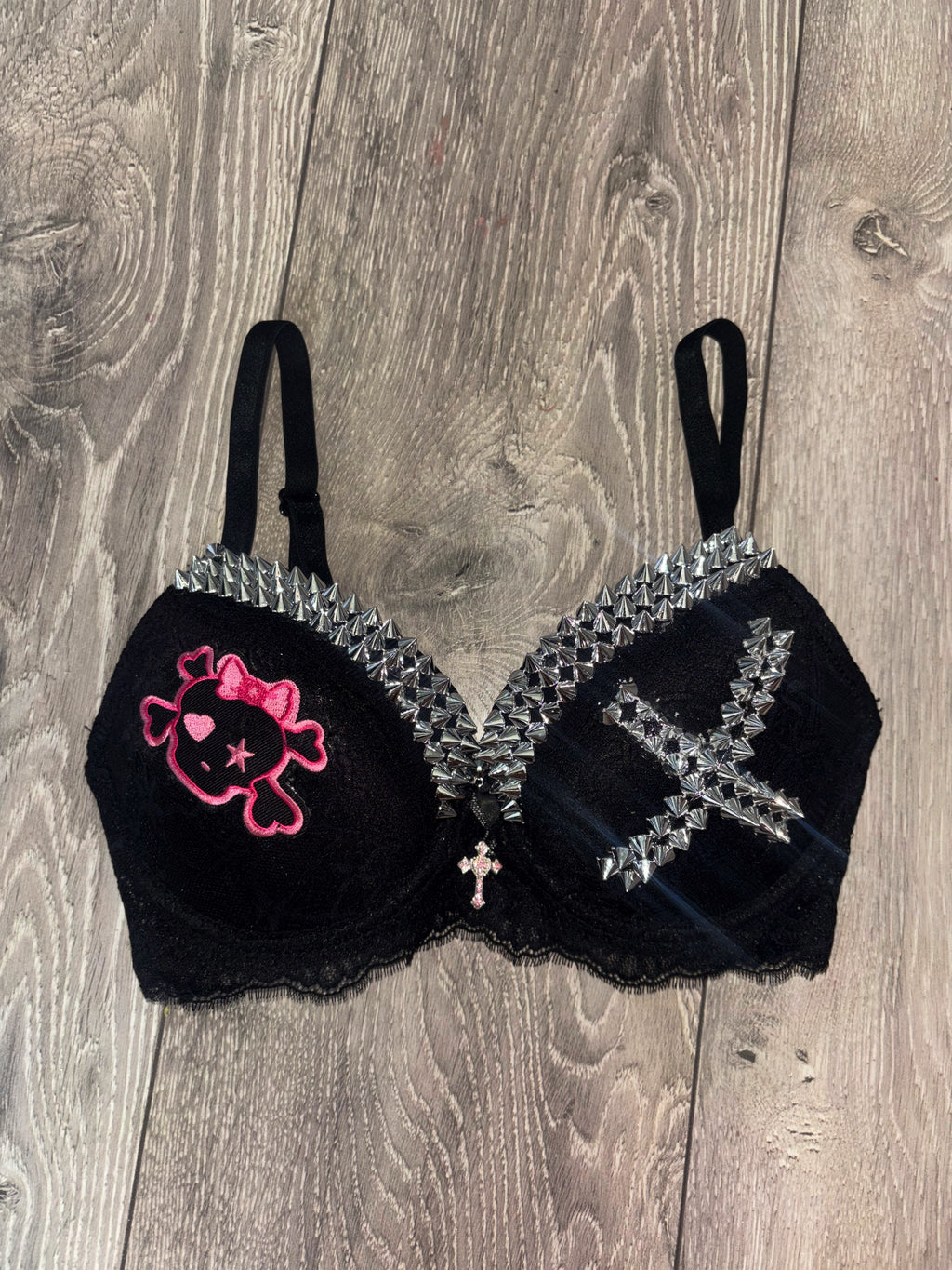 Black Skull Crush Spiked (no mini skulls) (with cross) push up bra