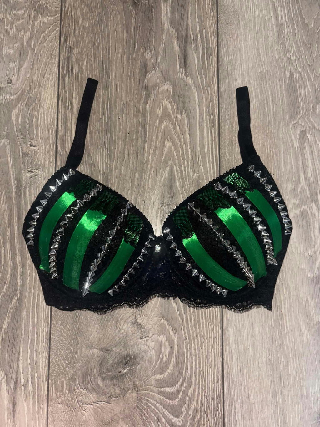 Green Poison Spiked (no cross) Push up bra