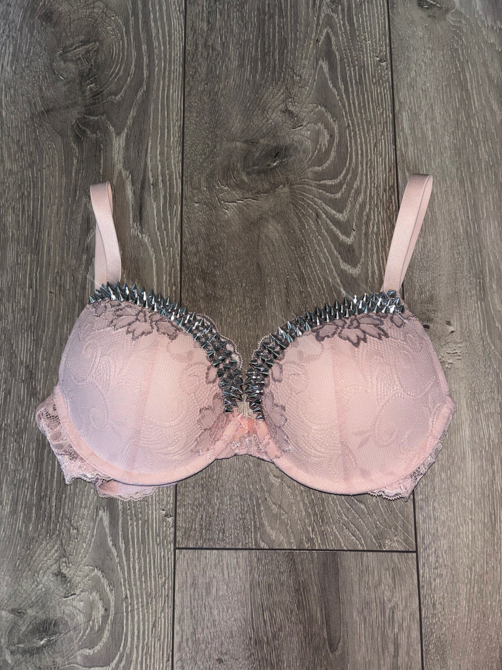(More sizes) Light Pink Y2K Single Strip Spiked push up bra (no cross)