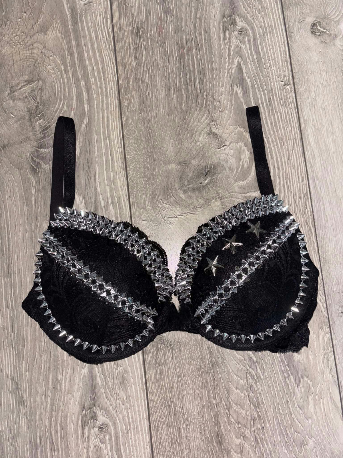 The Black Crossover Spiked (more sizes) (no cross) Push Up Bra