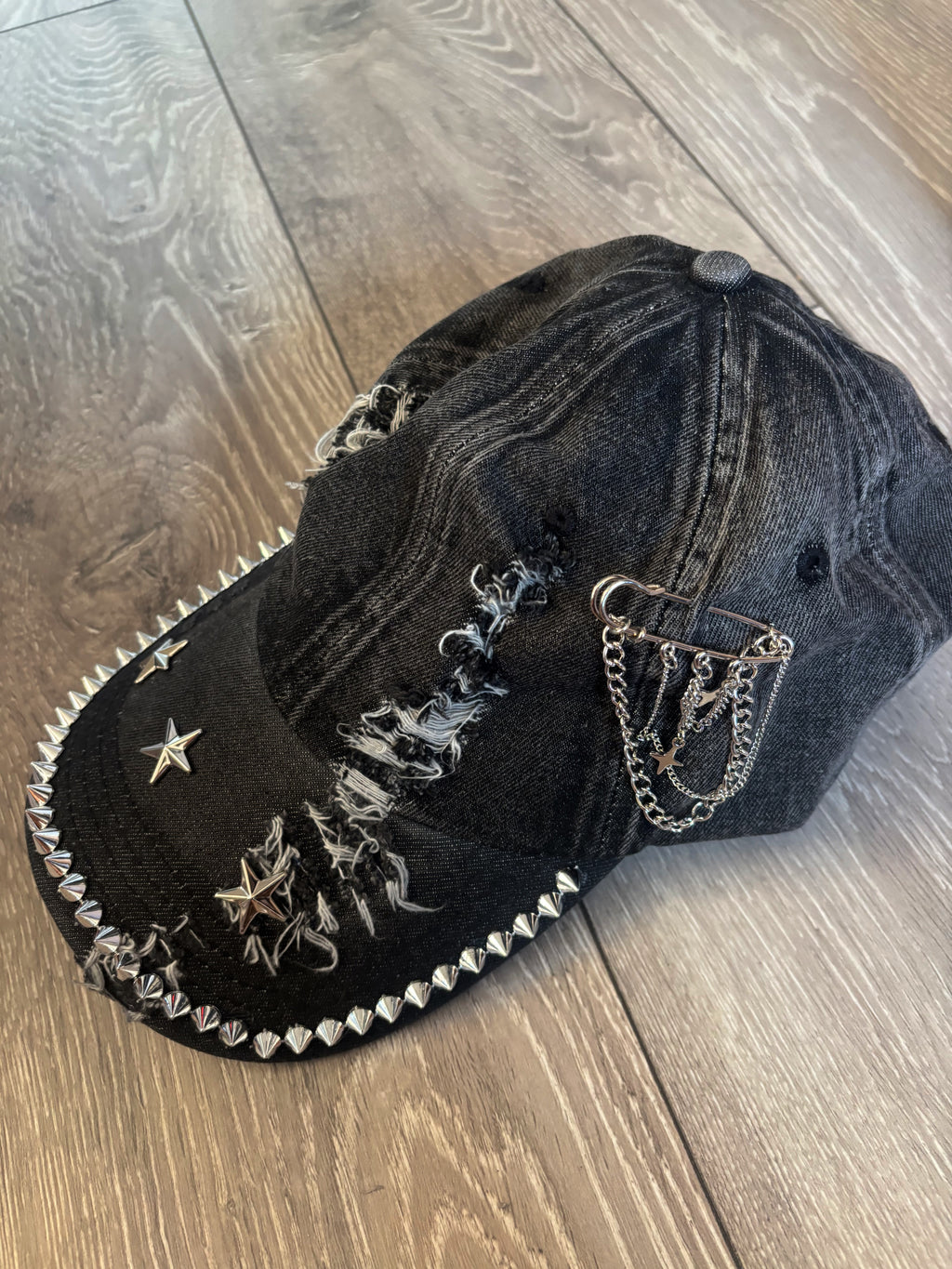 Deadstar charm pin cap