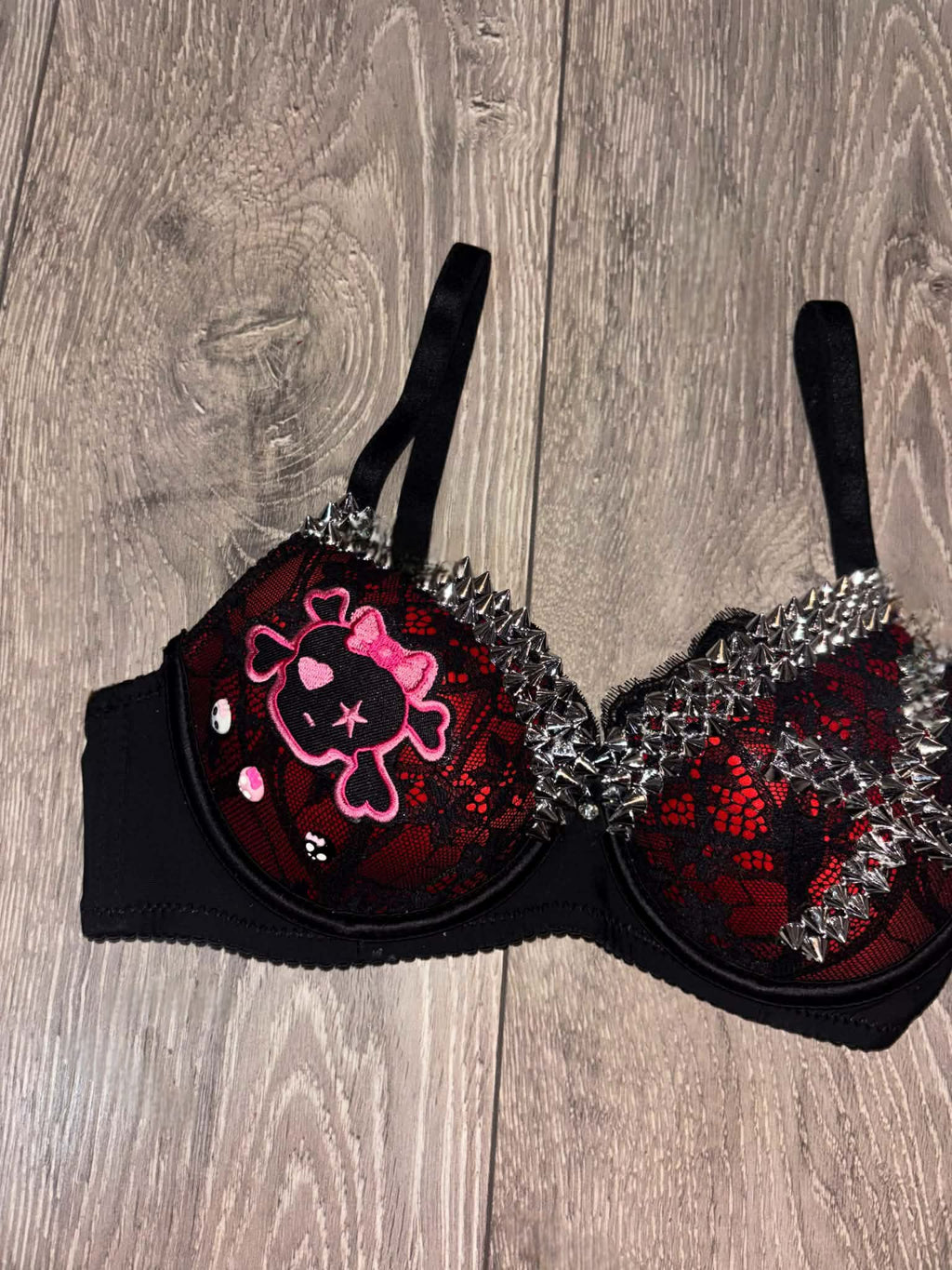 Red Skull Crush Spiked (no cross) push up bra