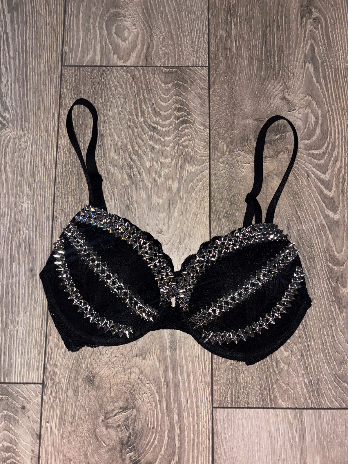 (More sizes) Triple Spiked black Y2K (without cross) push up bra