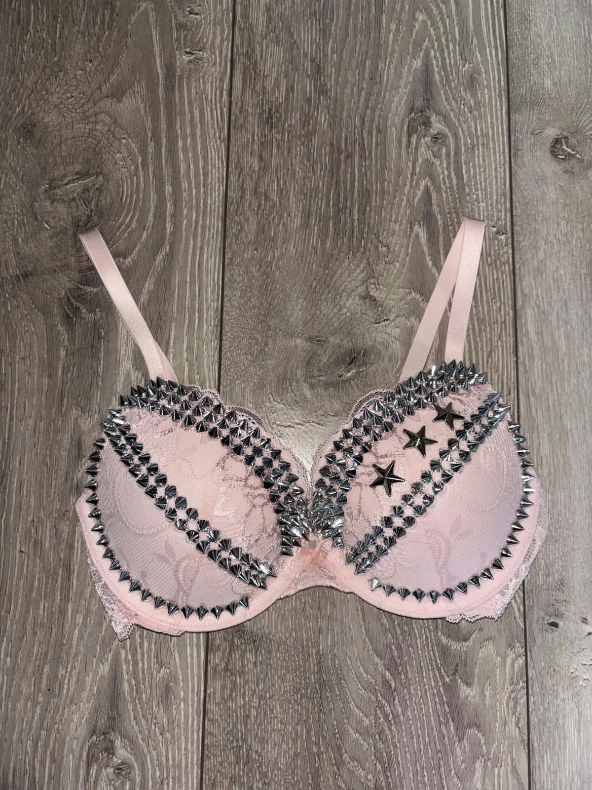 The Light Pink Crossover Spiked (more sizes) (no cross) Push Up Bra