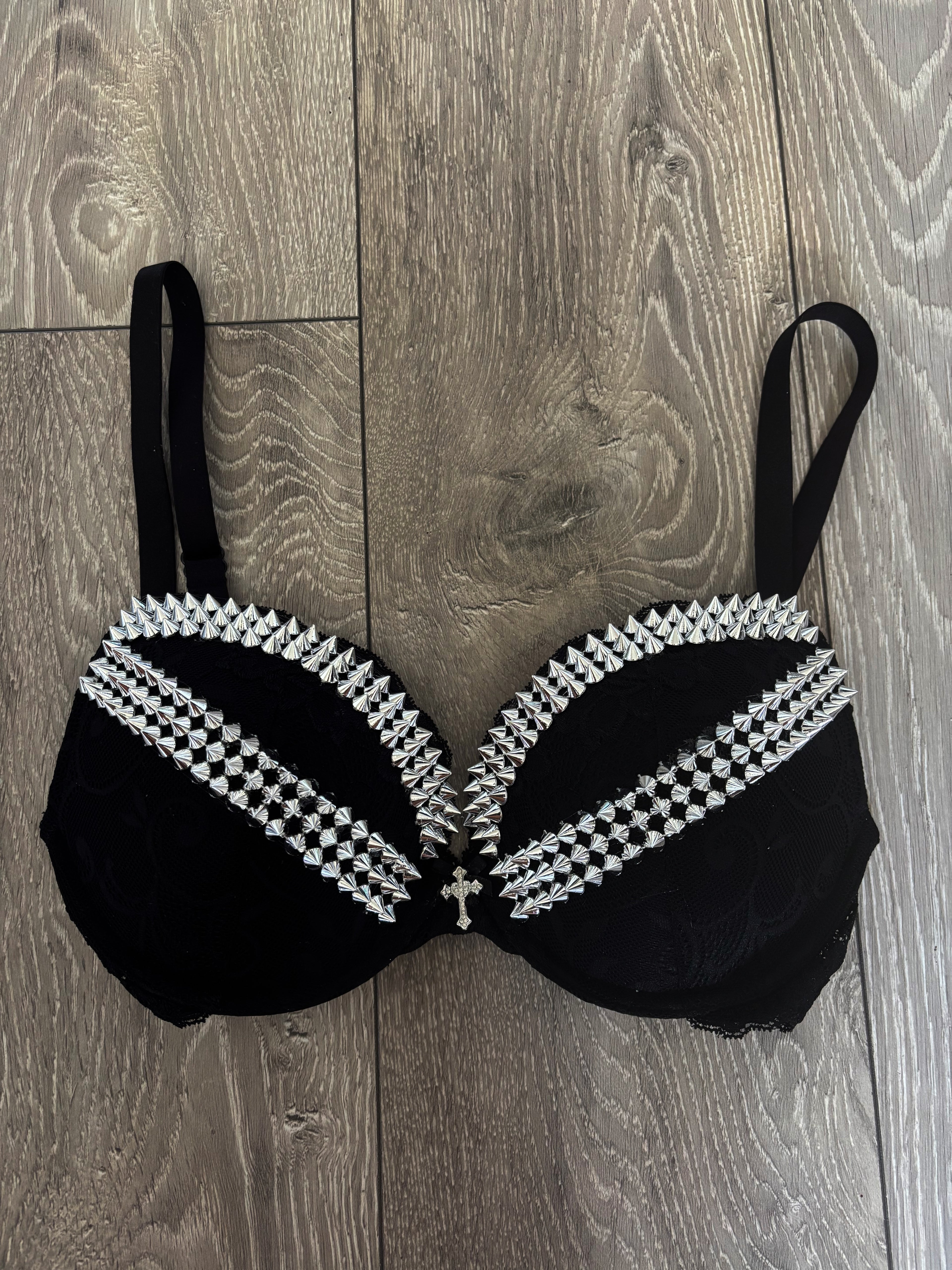 (More sizes) black Y2K (with cross) spiked push up bra