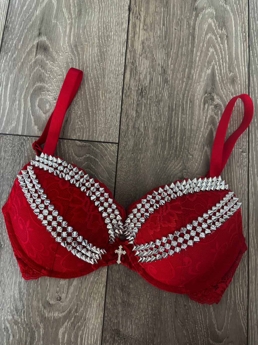 (More sizes) Red Y2K (with cross) spiked push up bra
