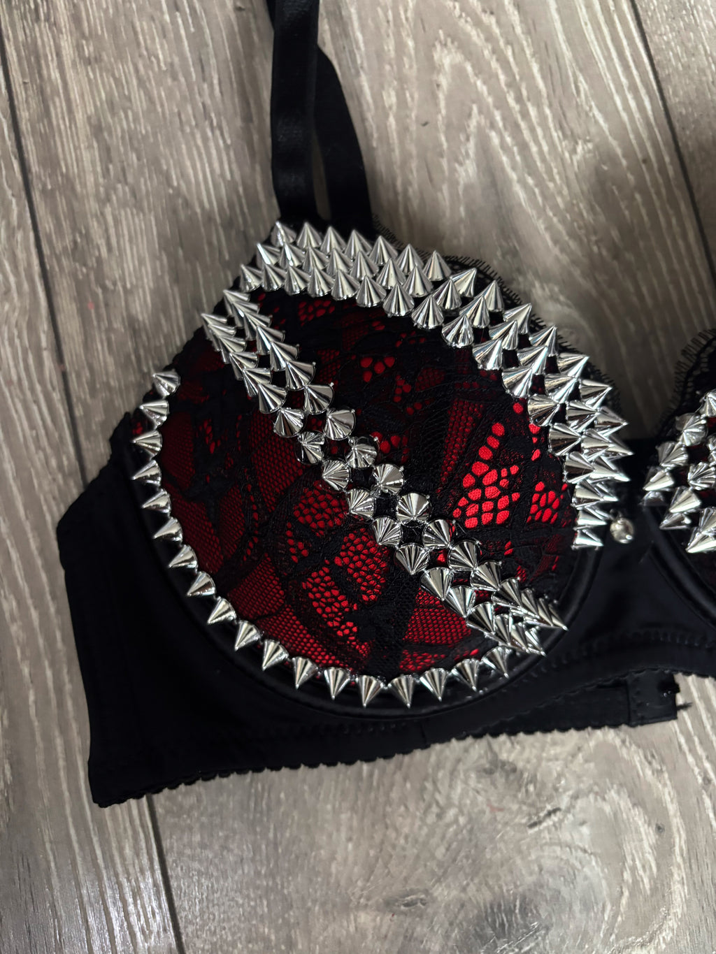 Blood Moon Relic (without cross) Spiked push up bra