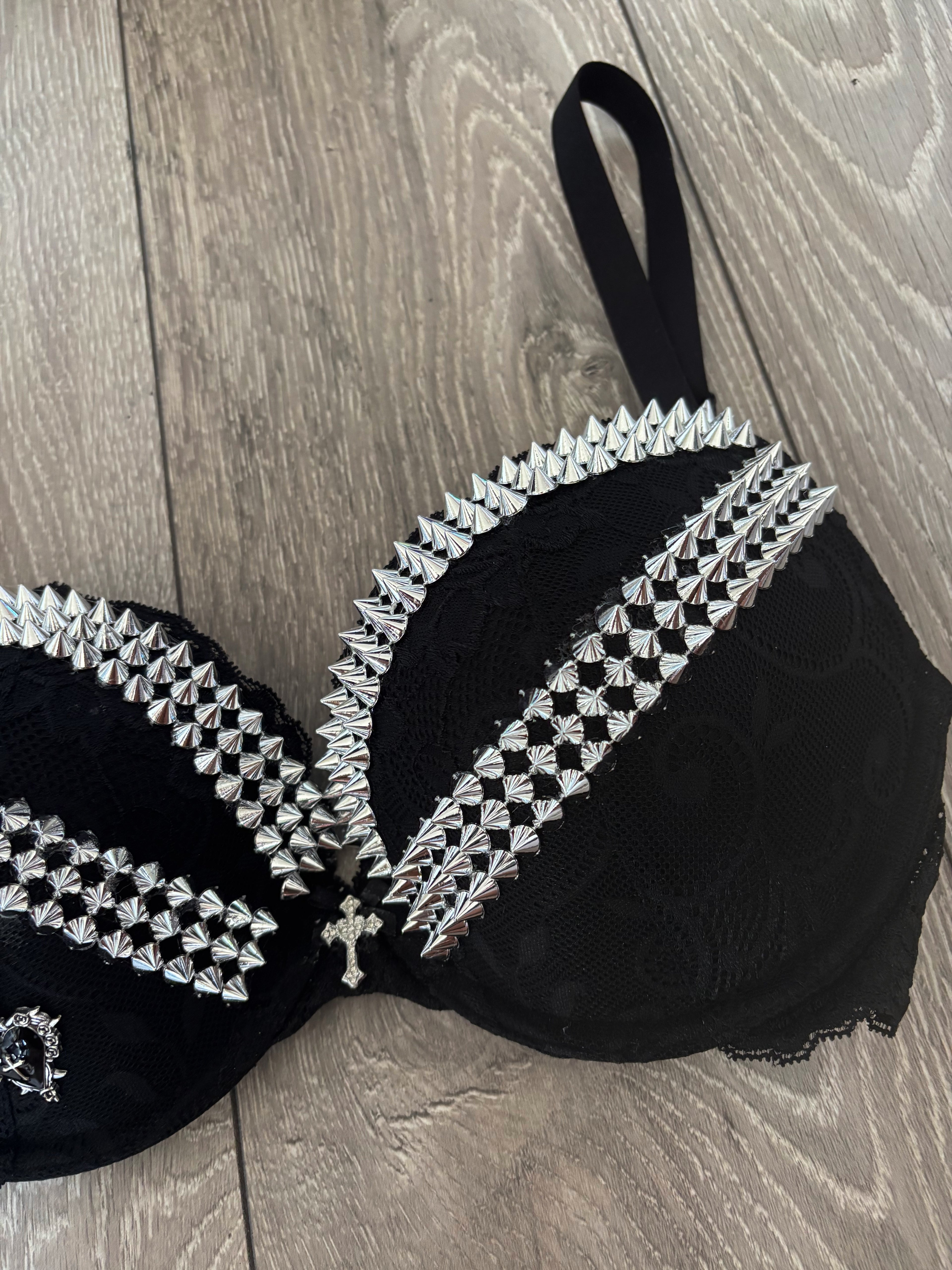 The Black Swan 2 Spiked push up bra
