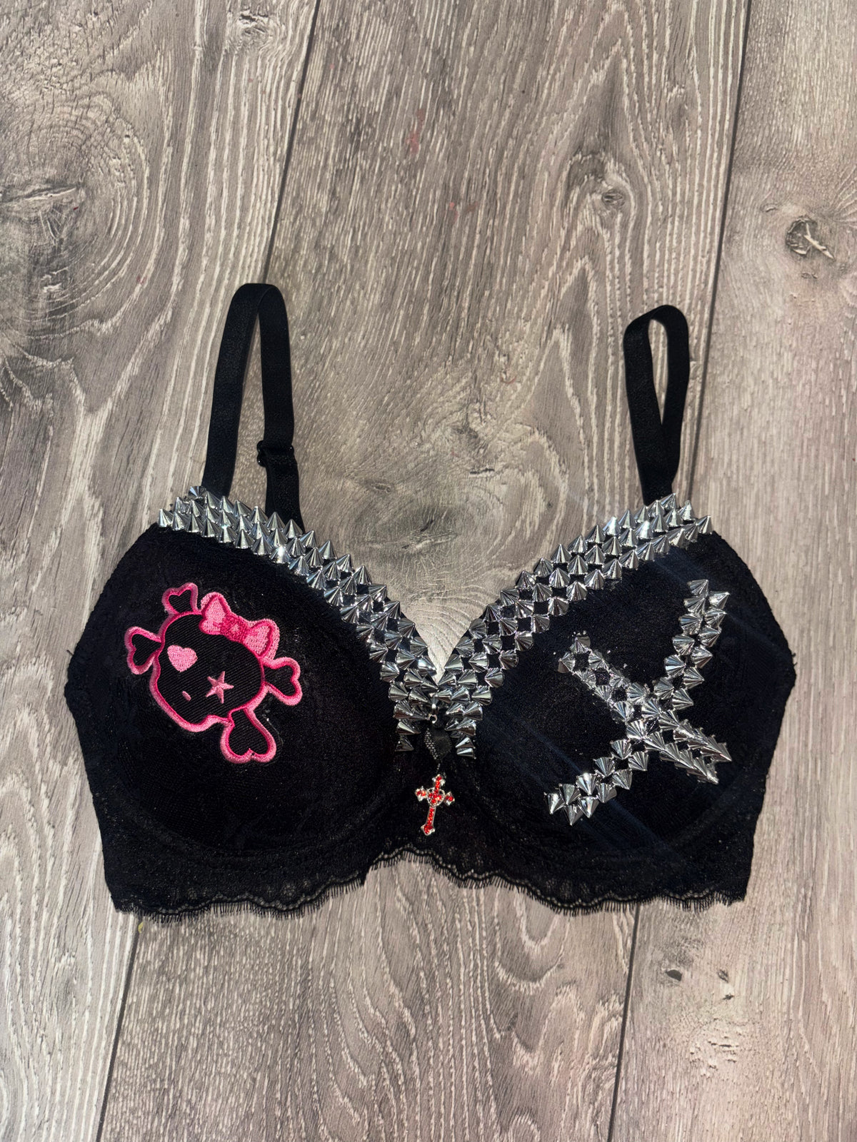 Black Skull Crush Spiked (no mini skulls) (with cross) push up bra